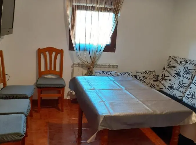 Castillo Alto منزل ريفي لا ألبيركا